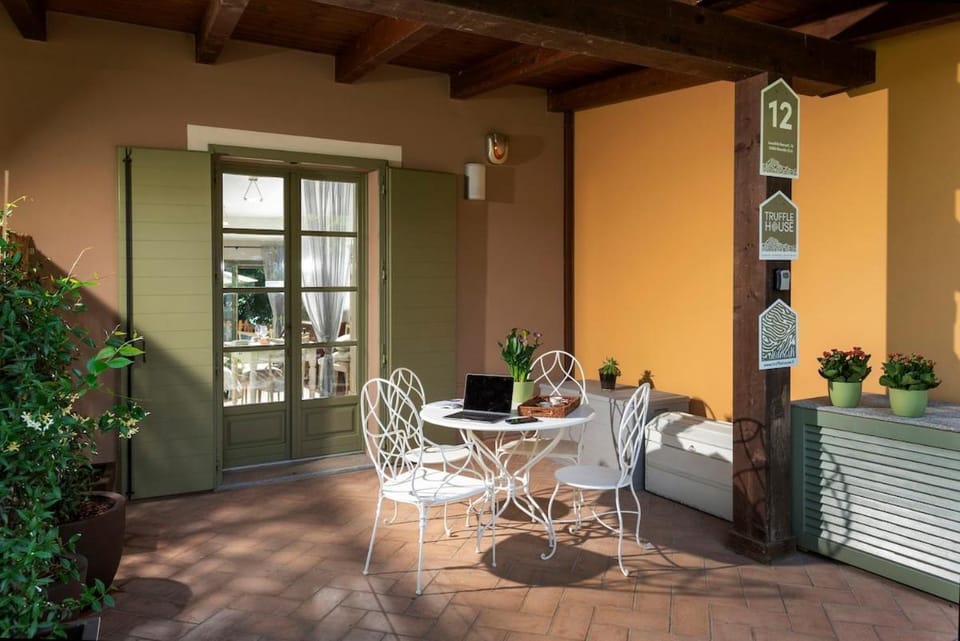 Patio, Lobby or reception