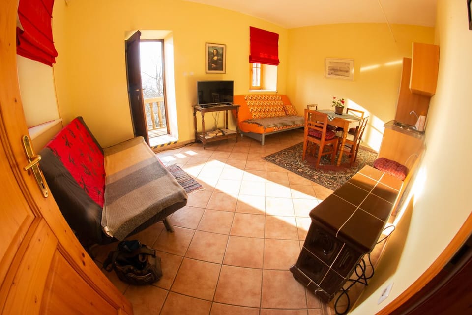 Living room, Dining area