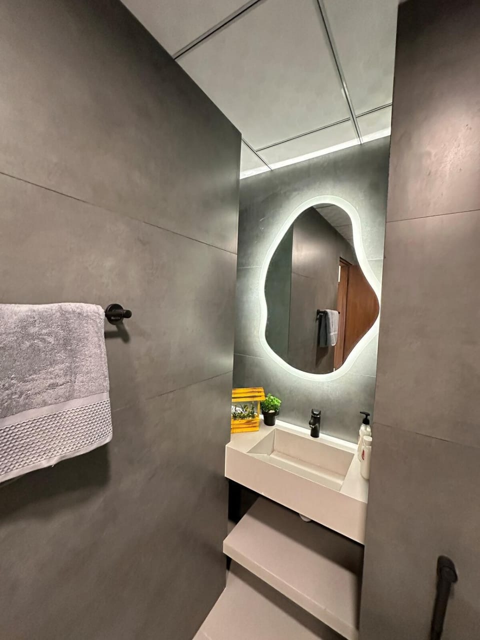 The Nova Loft, Luxe 2BHK, Game Room, 12 Guests Apartment in Islamabad Capital Territory