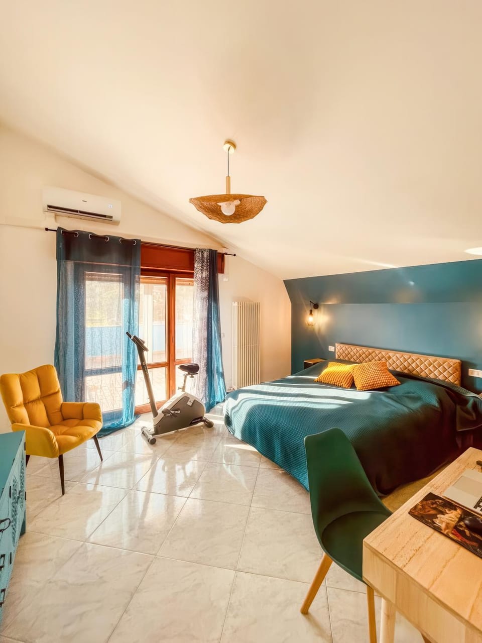 Bed, Bedroom