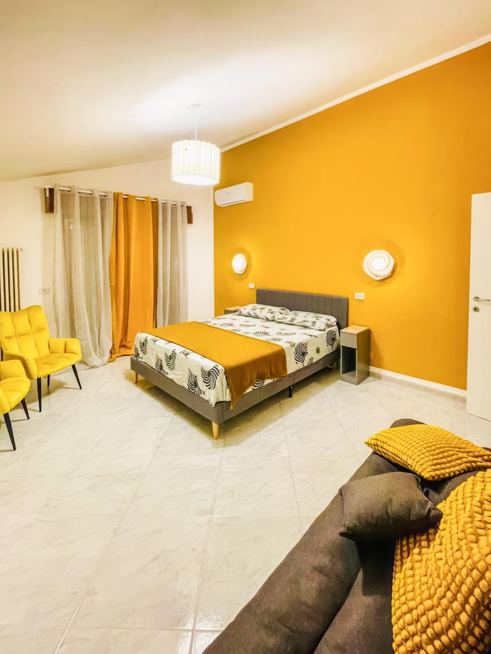 Bed, Bedroom