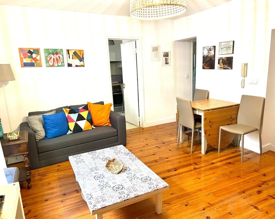 Charming Historic Duplex Apartment in Lisbon