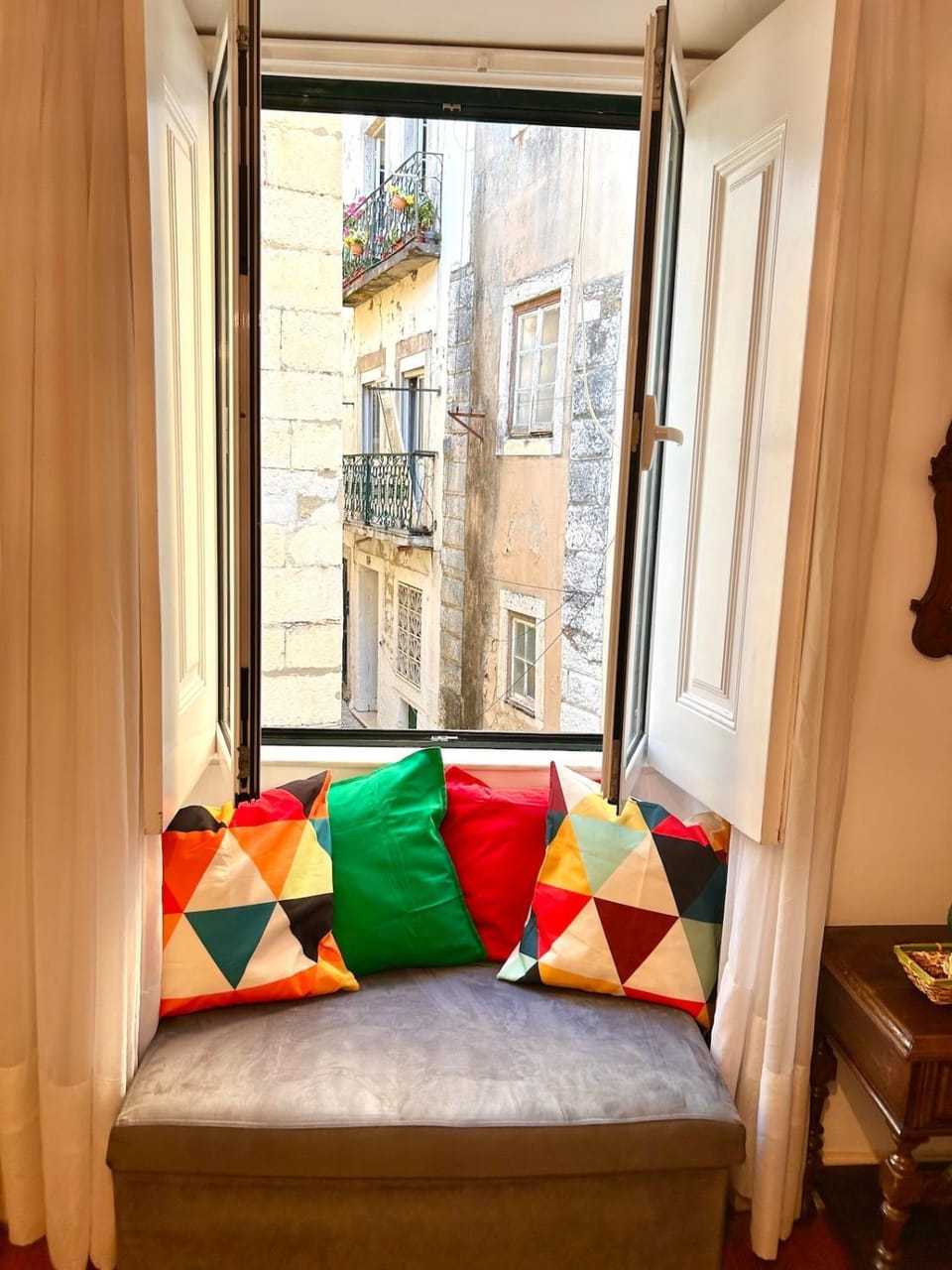 Charming Historic Duplex Apartment in Lisbon