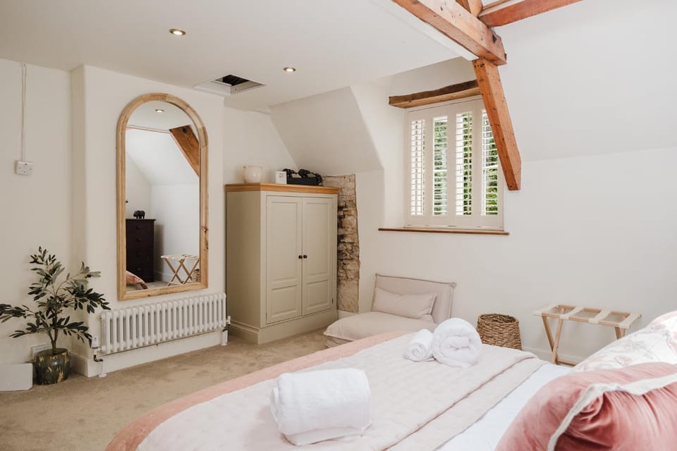Beautiful Cottage in Centre of Cirencester House in Cirencester