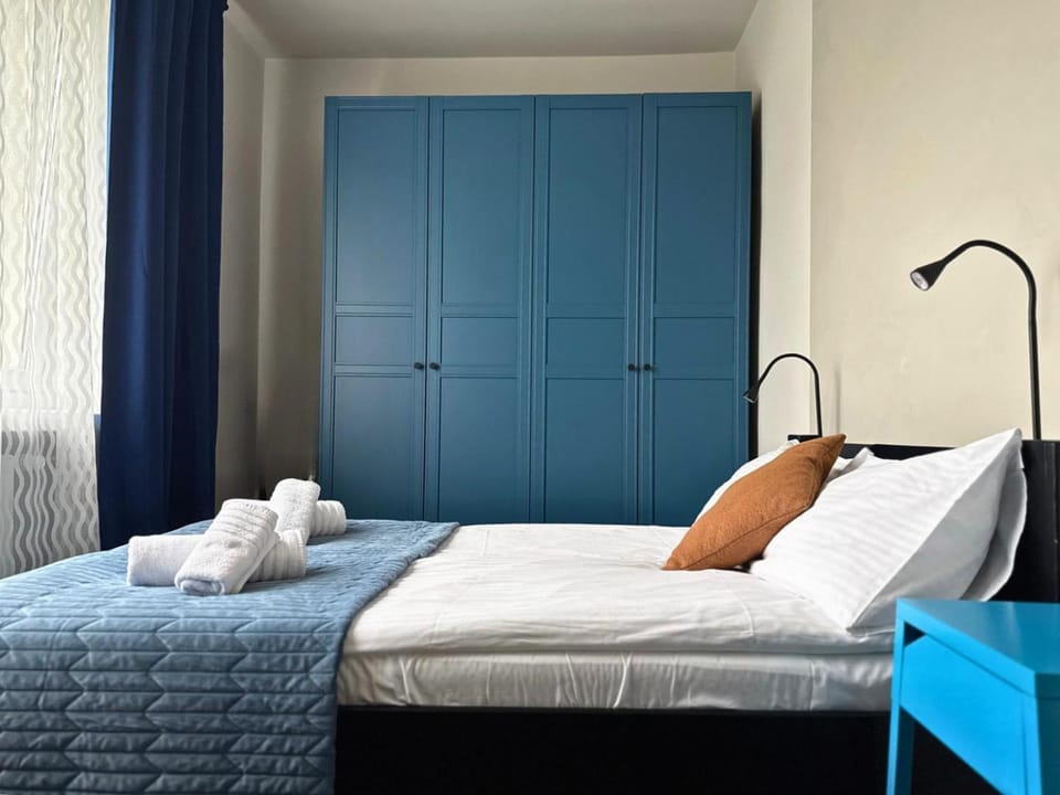 Bed, Photo of the whole room, Bedroom, towels, wardrobe