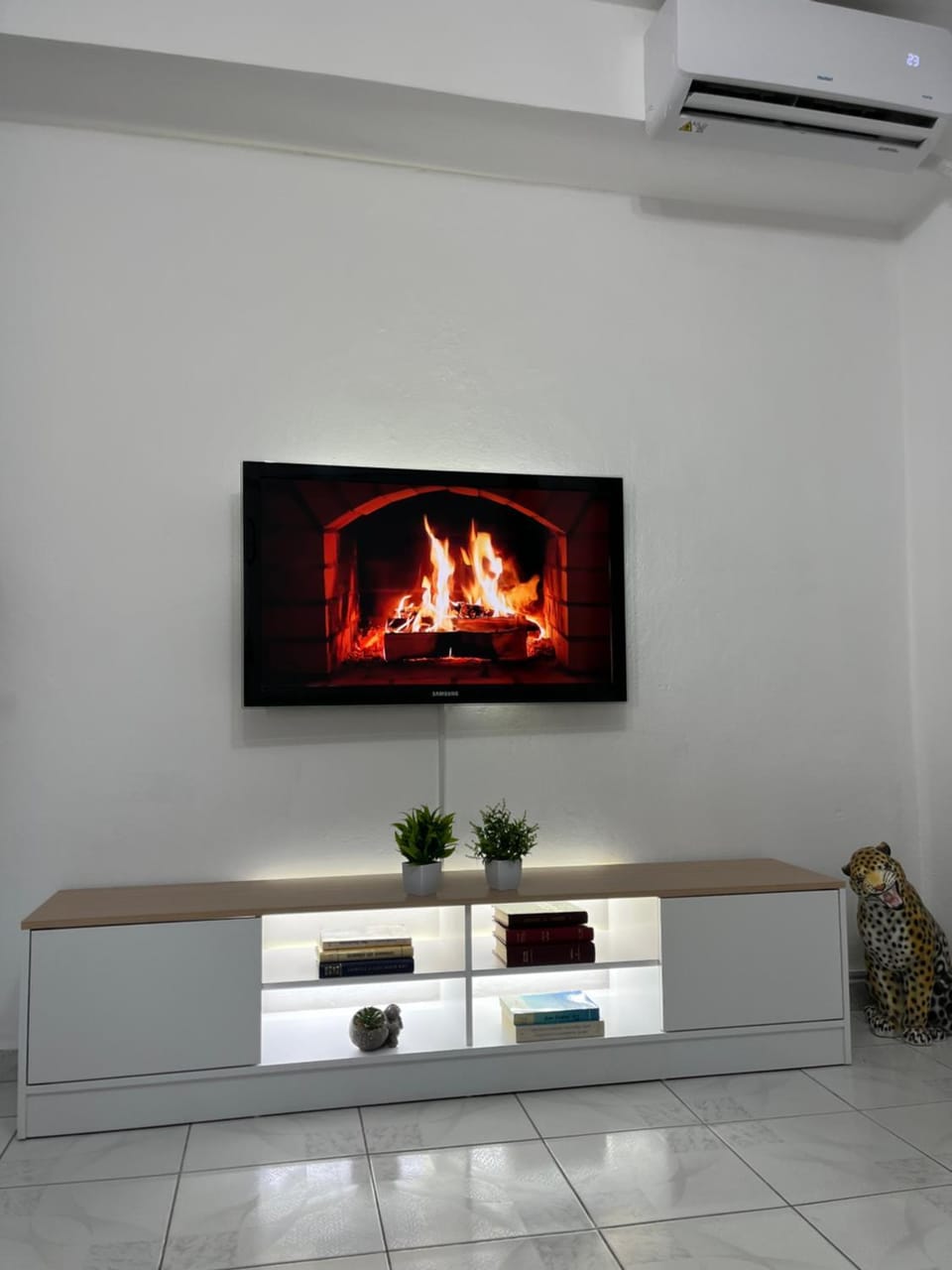 Apartament 33 Apartment in Tirana County, Albania