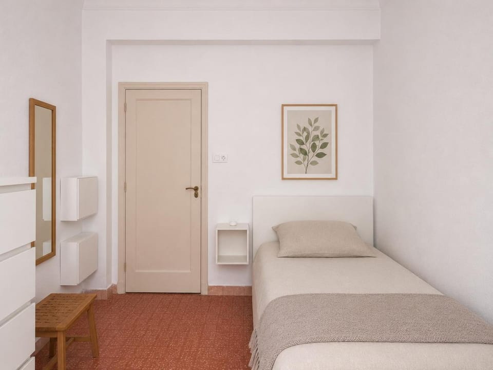 Room by Turia park Apartment in Valencia