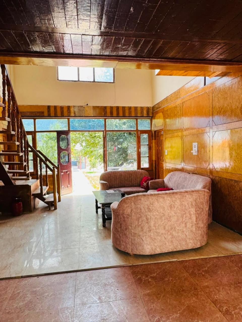 AP cottage and huts Bed and Breakfast in Manali