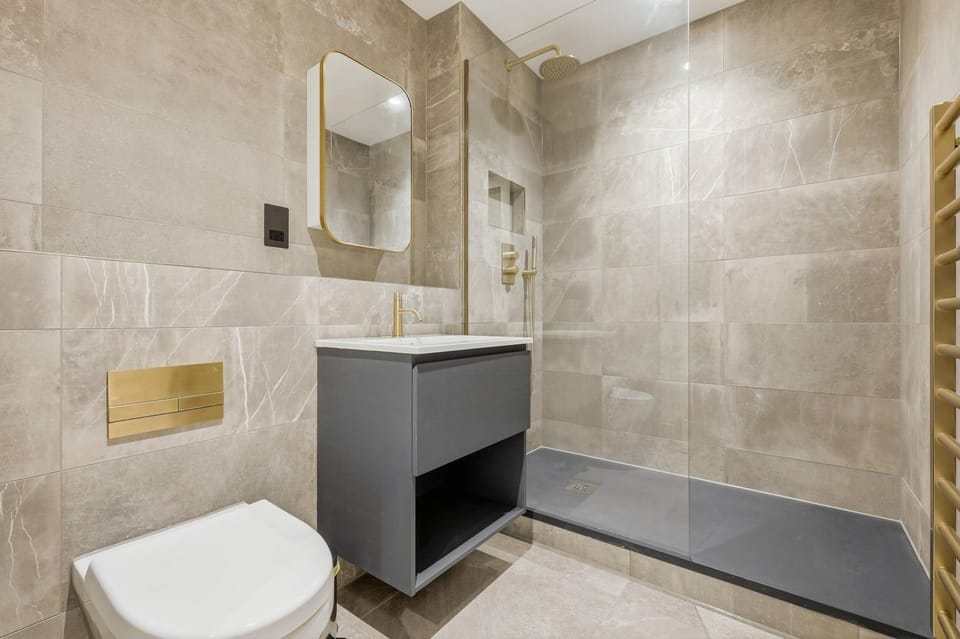 Cheyne Hideaway l A Luxury Chelsea Retreat Apartment in London