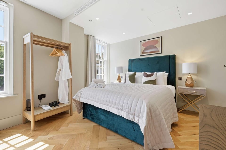 Cheyne Arbor l A Luxury Chelsea Retreat Apartment in London