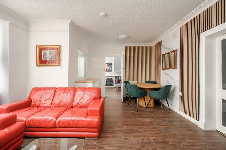 Communal lounge/ TV room, Living room