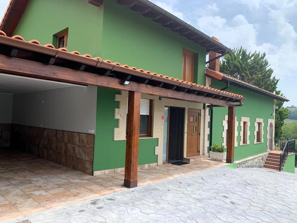 R2R - Casa Los Abuelos - C19A02 House in Cantabria