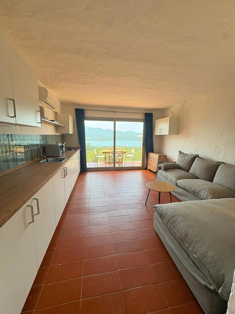 Living room, kitchen