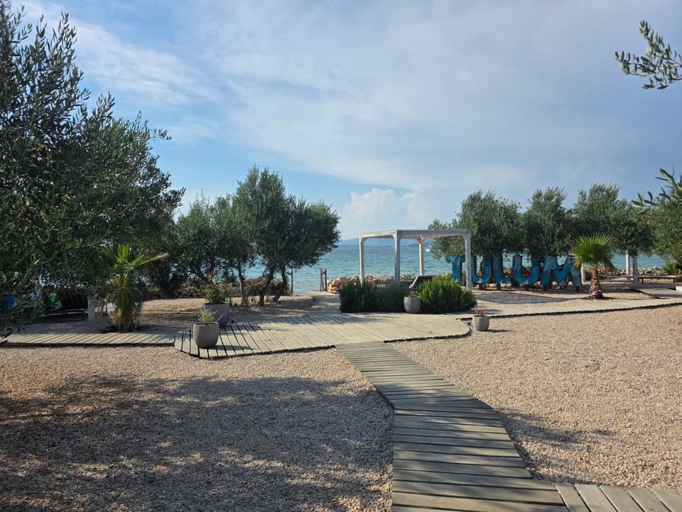 Sea view, Inner courtyard view