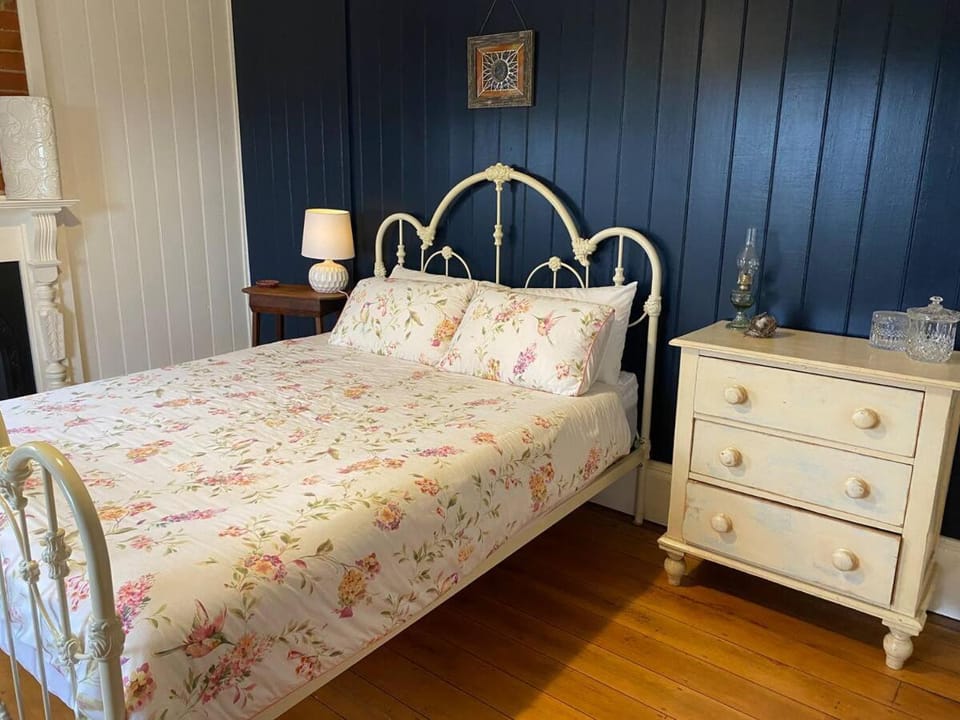 Awen Cottage House in Tenterfield