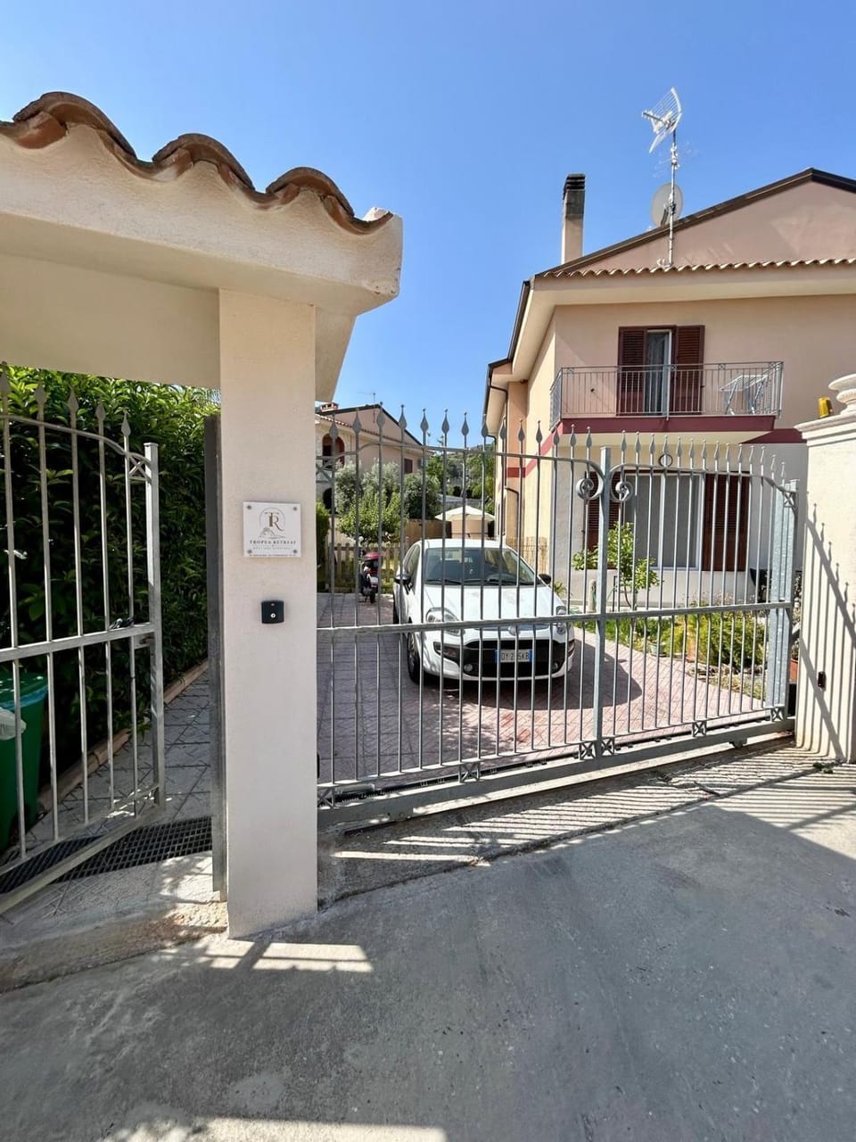 Property building, Parking