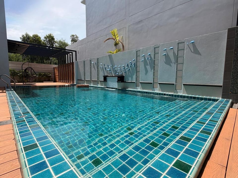 h8 芭提雅 邻家小墅 隐逸五居独栋泳池别墅 轰趴聚会 BBQ Villa in Pattaya City