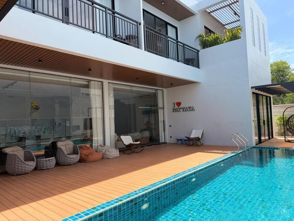 h8 芭提雅 邻家小墅 隐逸五居独栋泳池别墅 轰趴聚会 BBQ Villa in Pattaya City
