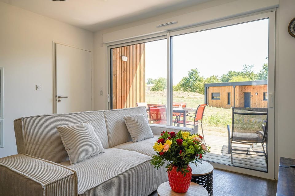 Cottage N°5, piscine commune, 2 chambres House in Pays de la Loire