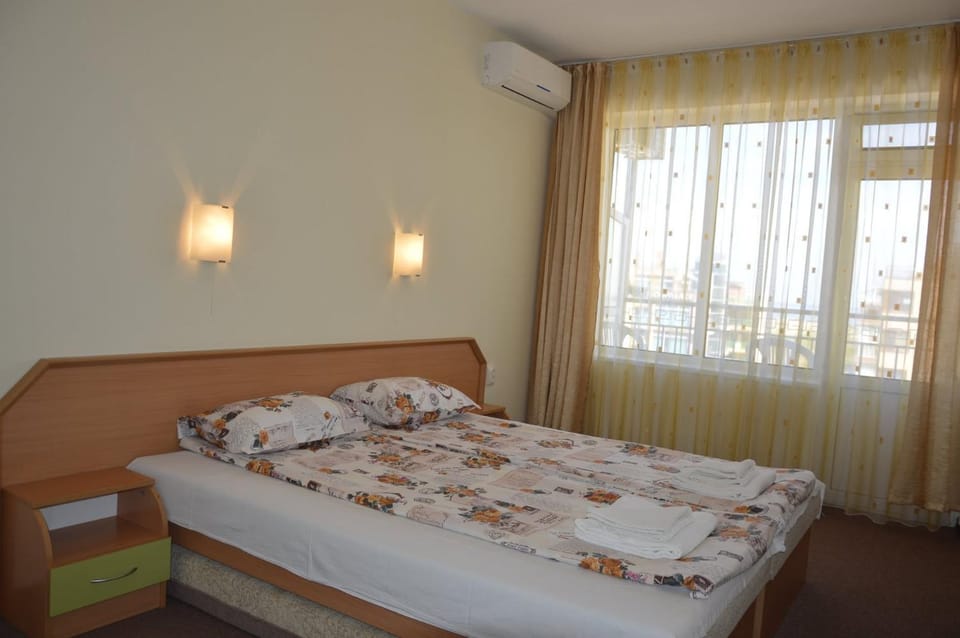 Семеен хотел Анестес Hotel in Burgas Province