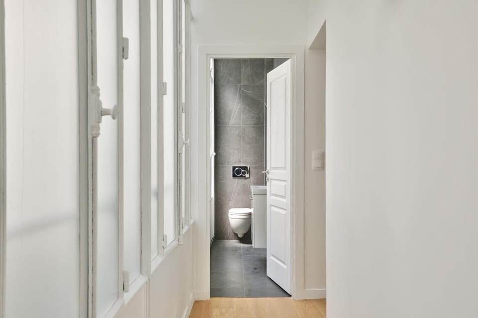UrbanFlat 69 - Authentic & Elegant Central Paris Home Apartment in Paris