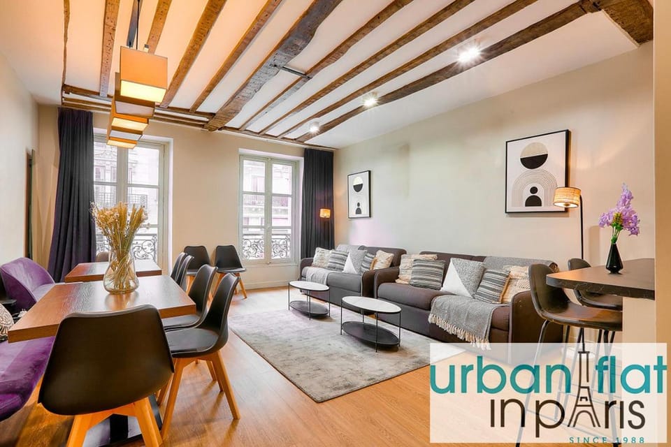 UrbanFlat 73 - Louvre & Rivoli Luxury Escape Parisian Flat Apartment in Paris