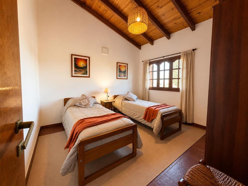 Departamento espacioso, cálido y con acceso privado en Río Cuarto Apartment in Río Cuarto