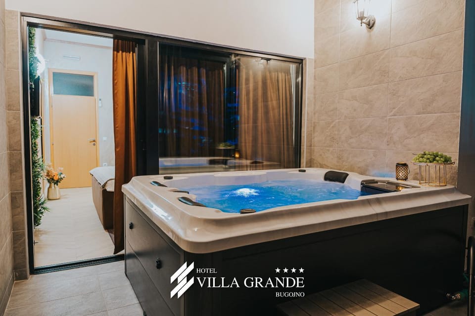 Villa Grande Terrace Jacuzzi Suite Apartment in Federation of Bosnia and Herzegovina