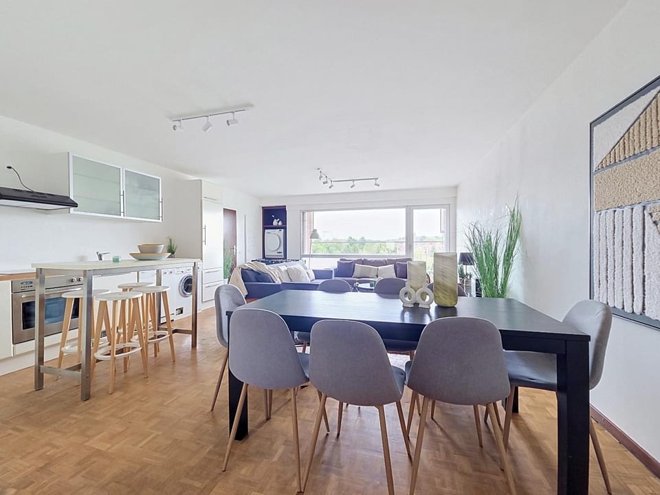 Kitchen or kitchenette, Living room, Seating area, Dining area, oven, pet friendly