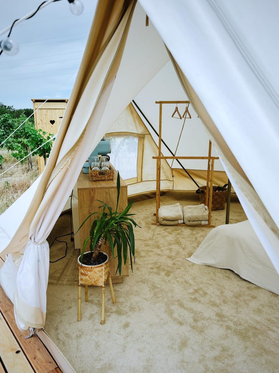 Mezi Vinicemi Glamp Luxury tent in South Moravian Region