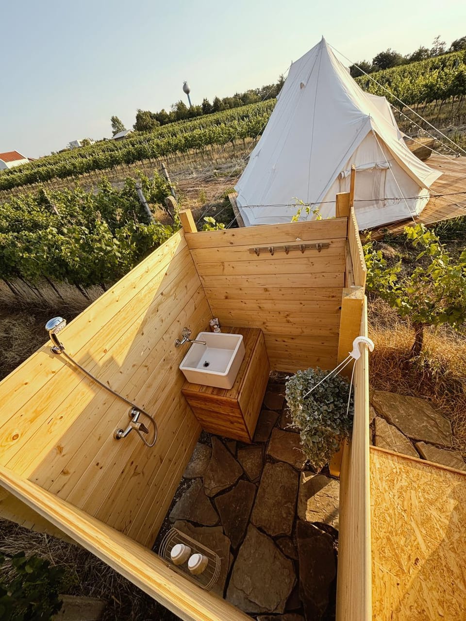 Mezi Vinicemi Glamp Luxury tent in South Moravian Region