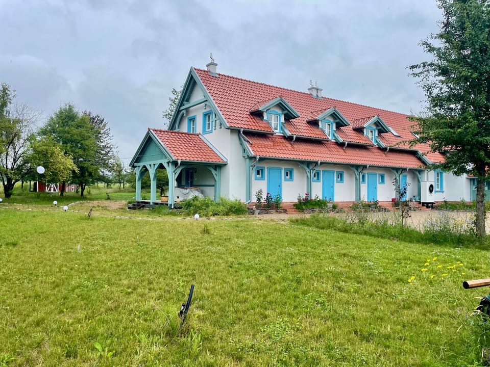 Property building, Day, Garden