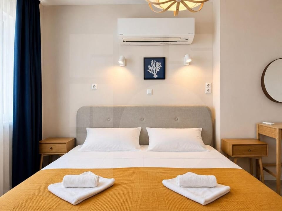 Dreamy 1BR Private Hot Tub with Sea View Apartment in Varna