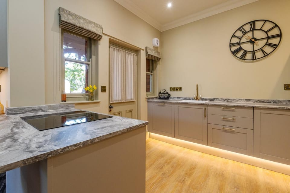 1 Bedroom Flat Close to Lincoln City Centre with Parking Apartment in Lincoln