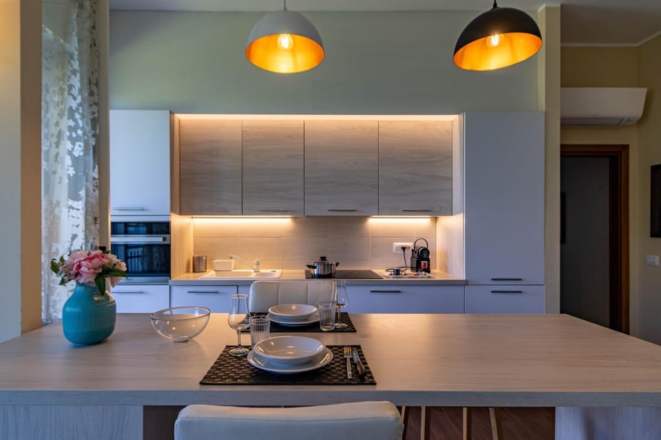 Dining area, dishwasher, oven, stove, kitchen