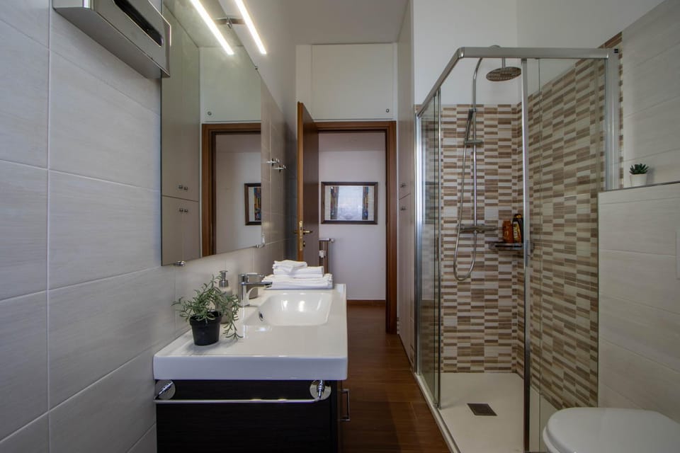 Shower, Bathroom