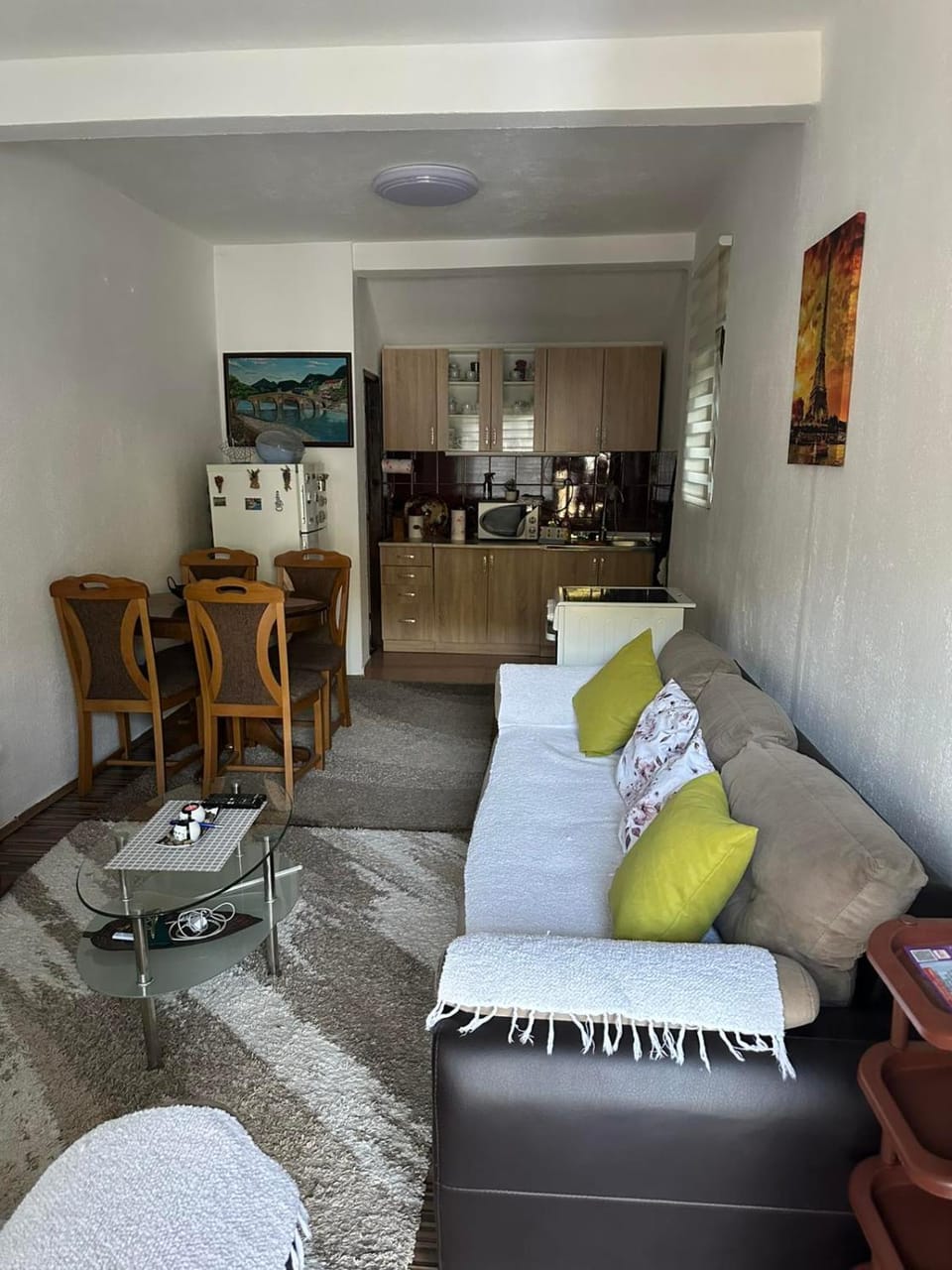 Kitchen or kitchenette, Living room, Photo of the whole room, Seating area, Dining area, stove