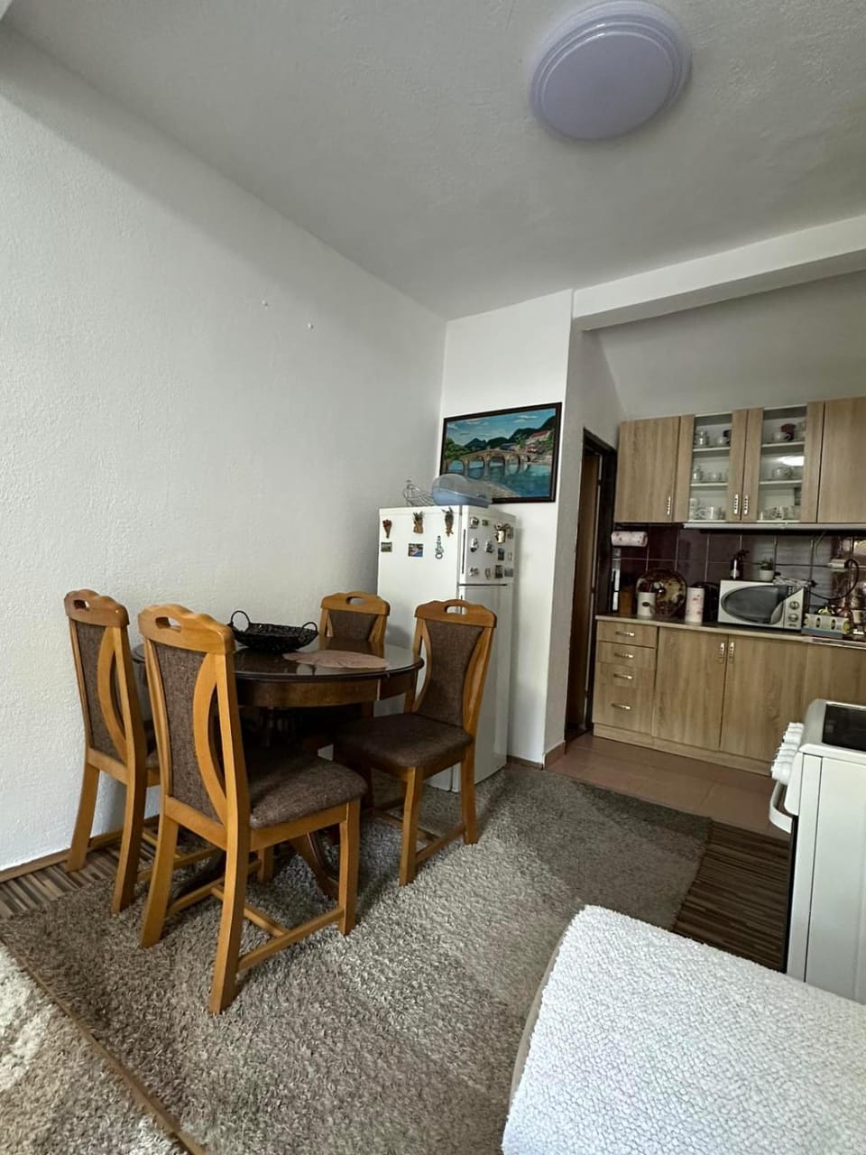 Kitchen or kitchenette, Seating area, furniture, oven, stove