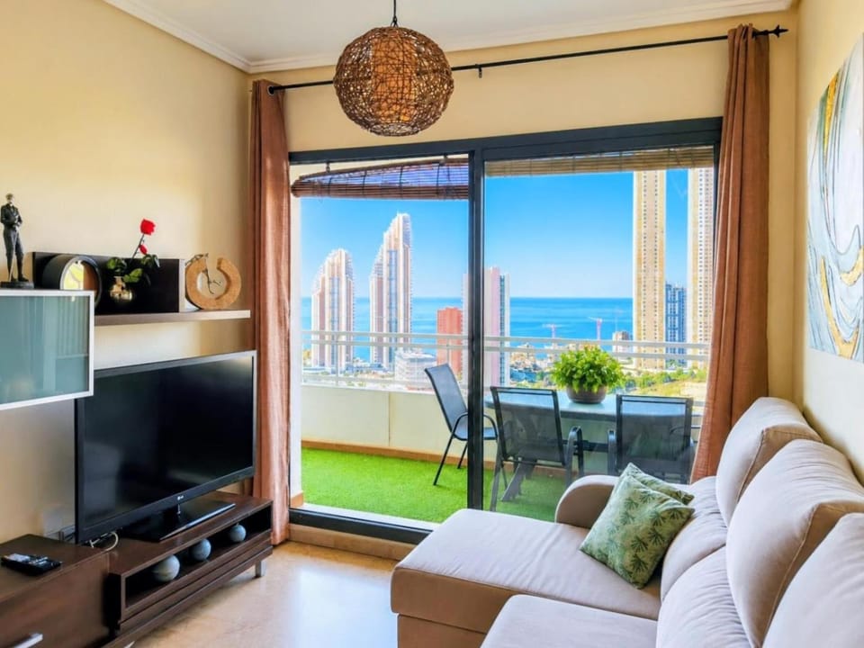 Apartamento con Terraza, Piscinas, Gym y Parking Apartment in Benidorm