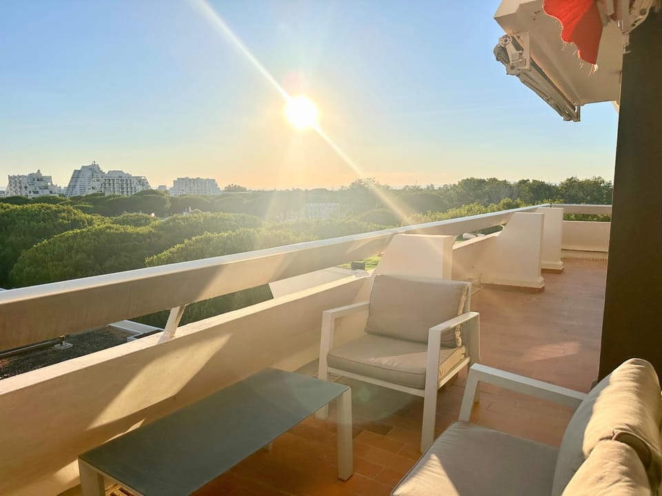 PGH N64 - Piscine, Vue mer, Parking Apartment in La Grande-Motte