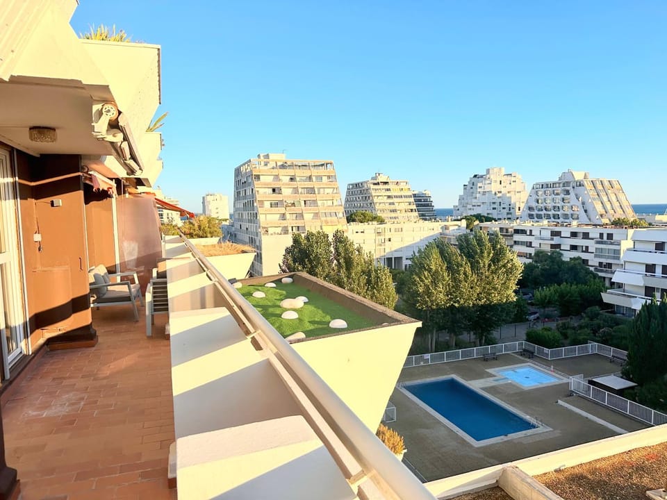 PGH N64 - Piscine, Vue mer, Parking Apartment in La Grande-Motte