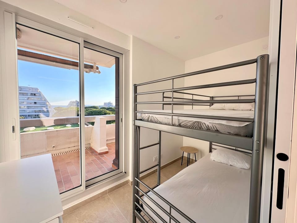 PGH N64 - Piscine, Vue mer, Parking Apartment in La Grande-Motte