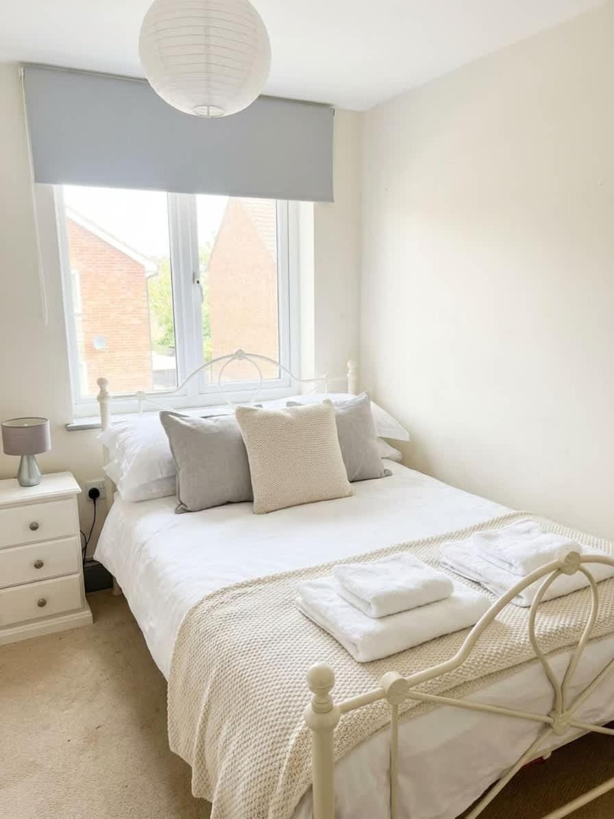 Budget 8 Bedroom Modern Apartment in Headingley Apartment in Leeds