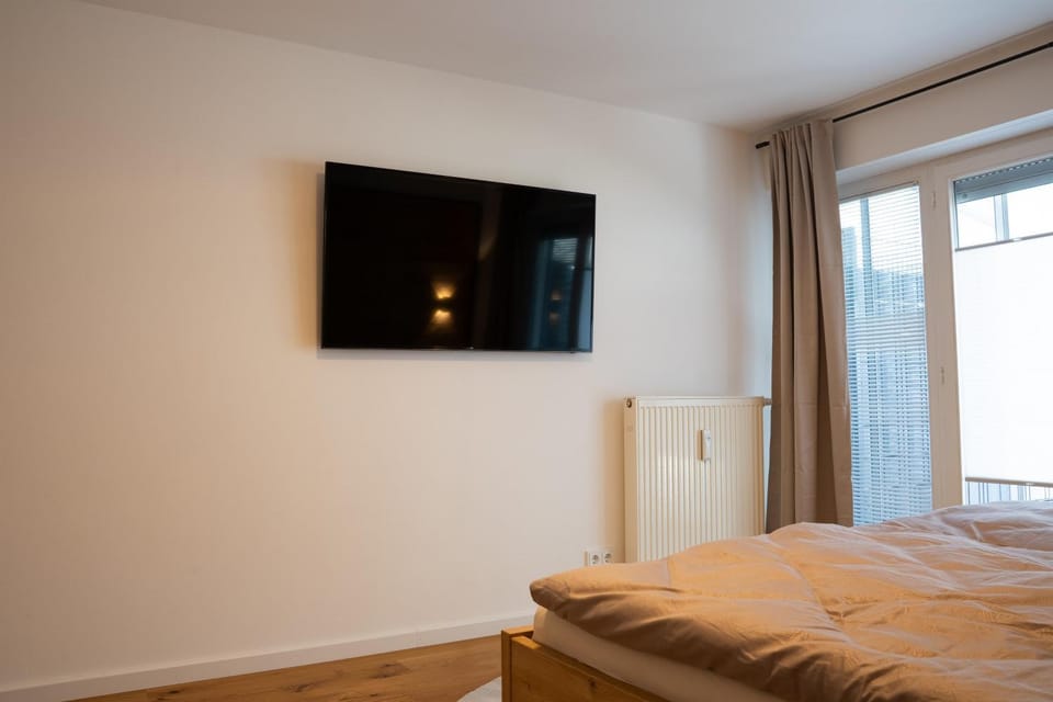 TV and multimedia, Photo of the whole room