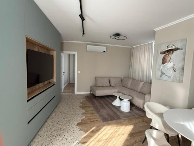 KApartments Paris Apartment in Varna