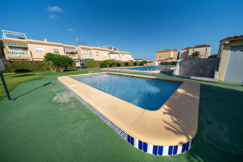 Modern Sunny Bungalow Villa in Torrevieja