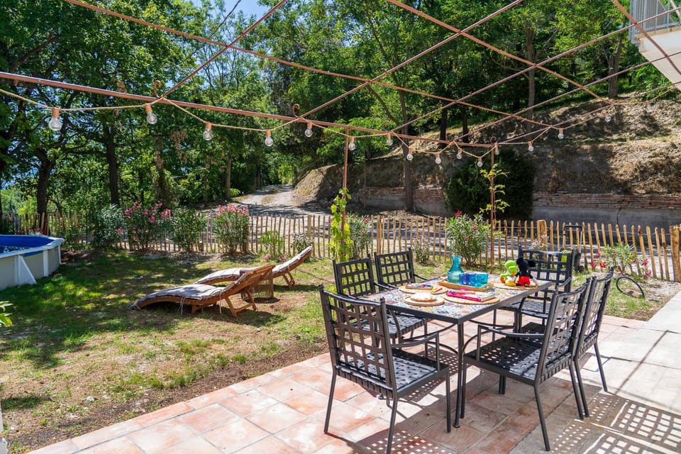 Garden, Garden, Dining area, Garden view