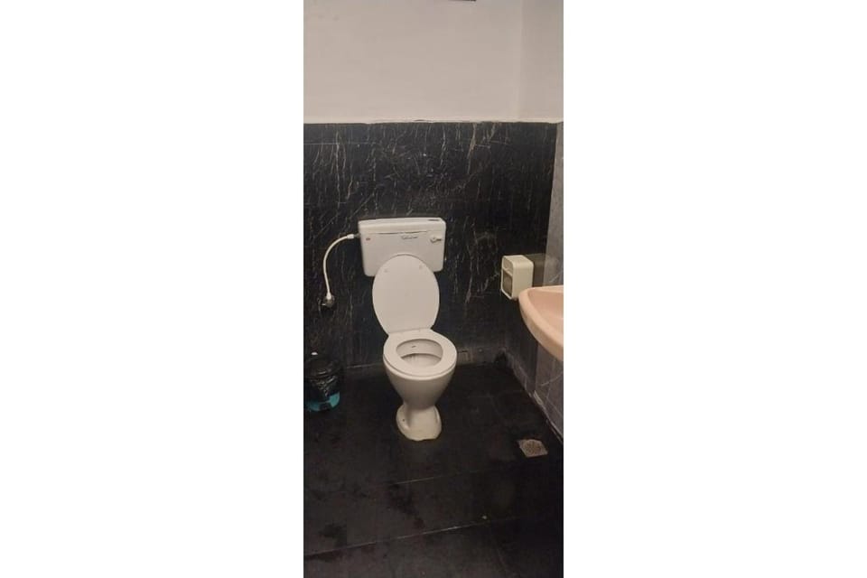 Full Home 7 BHK Private Terrace 2km WhiteTown - BLUEMOON House in Puducherry