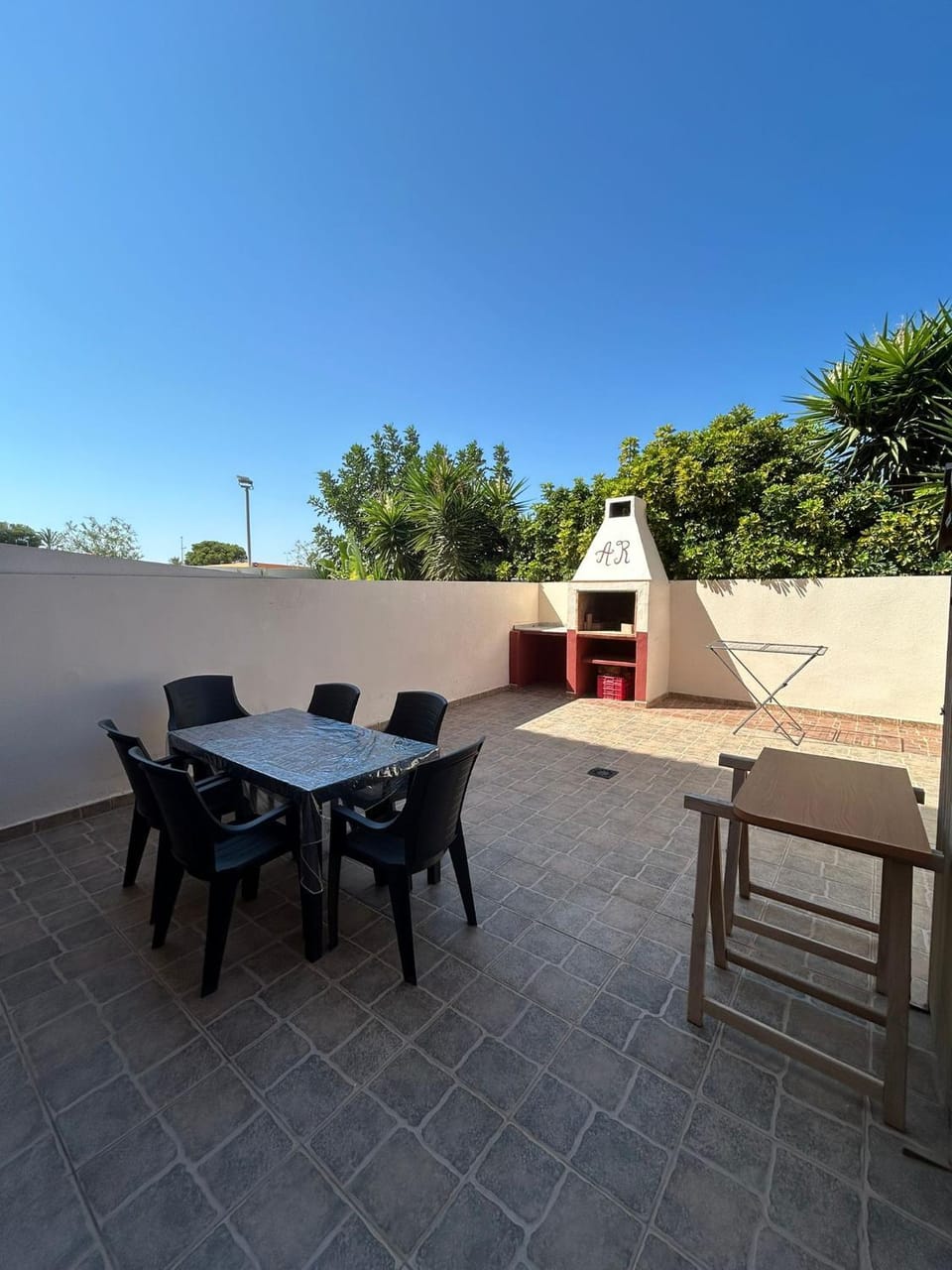 Patio, Off site