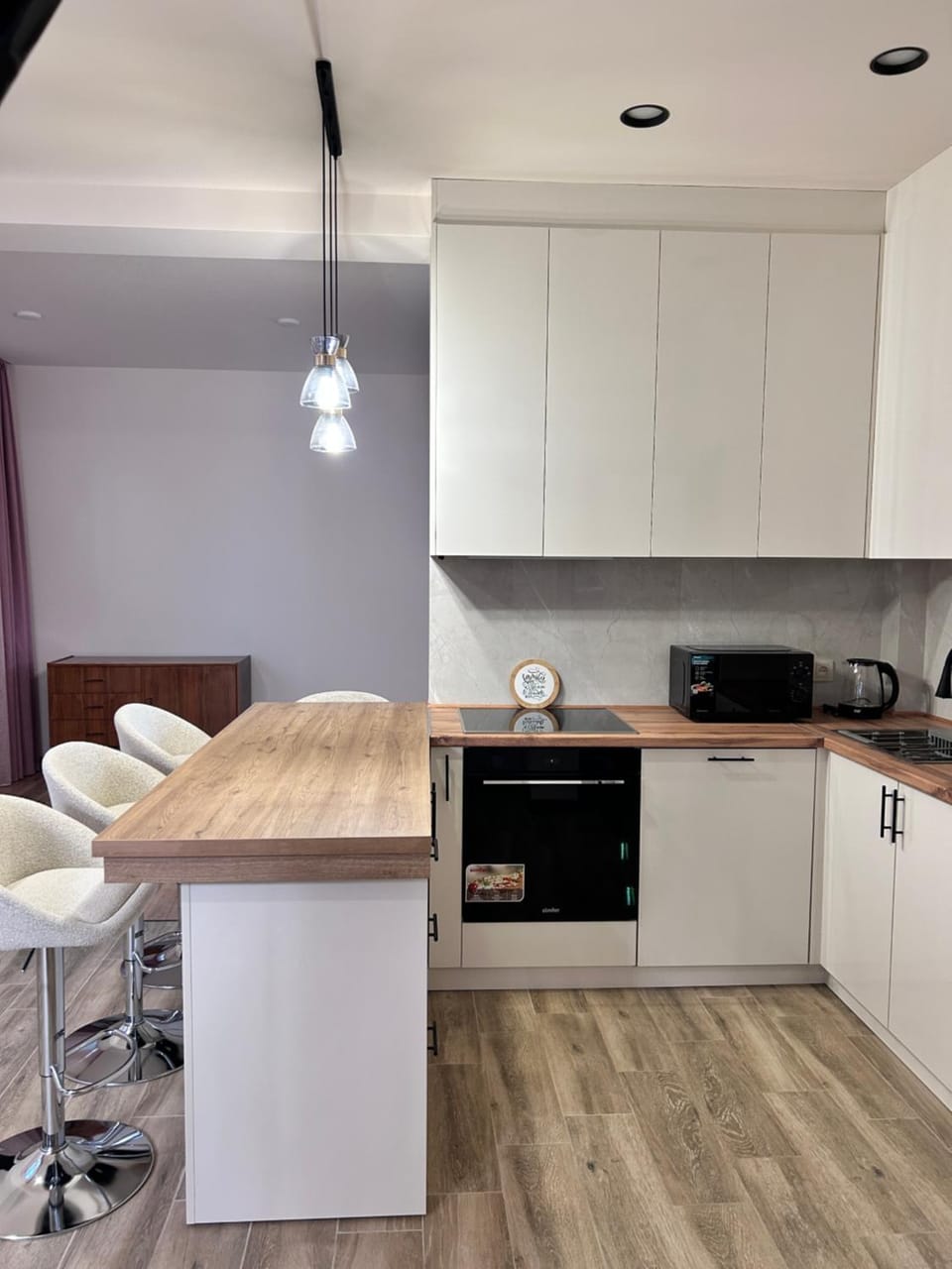 Your Cozy Home 2BR Local Vibe 25 Mins to Center Apartment in Yerevan